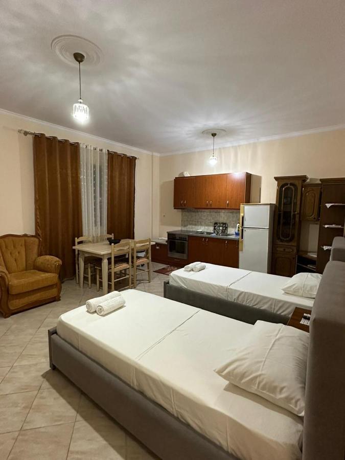 Mandi'S Apartment Ksamil Esterno foto